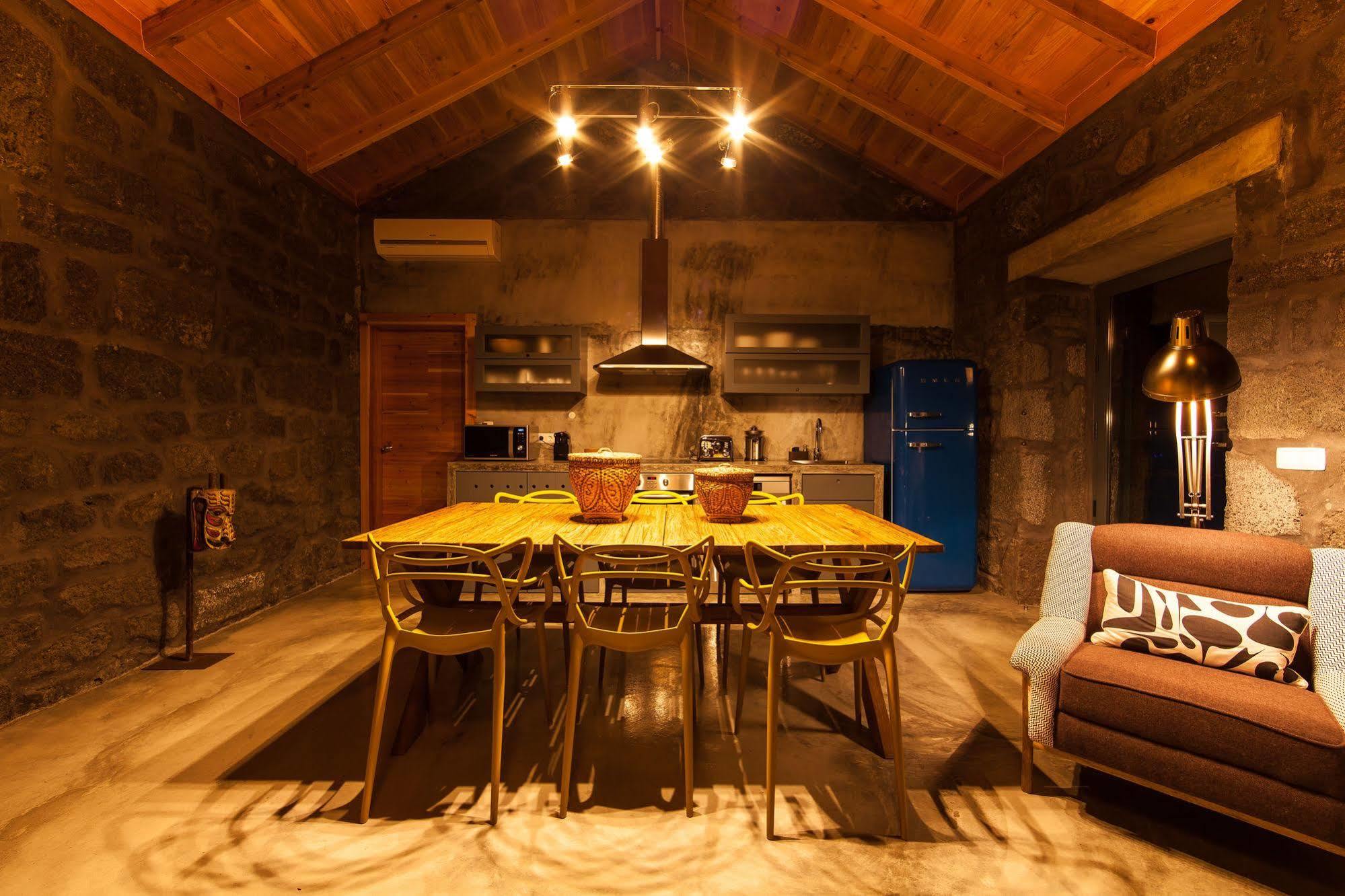 Couette-café Pocinhobay 4*